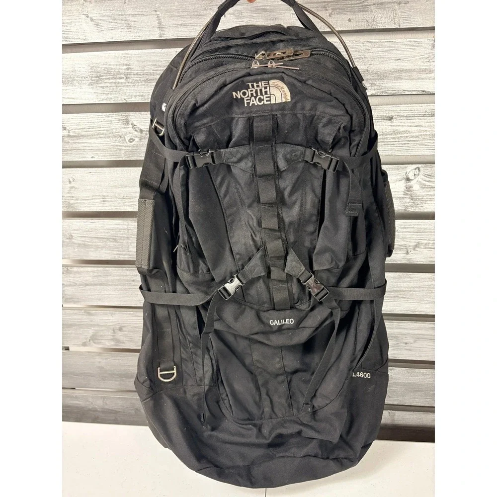 The North Face Travel Duffle/Backpack Daypack Hiking Bag RARE Vintage 2 in 1
